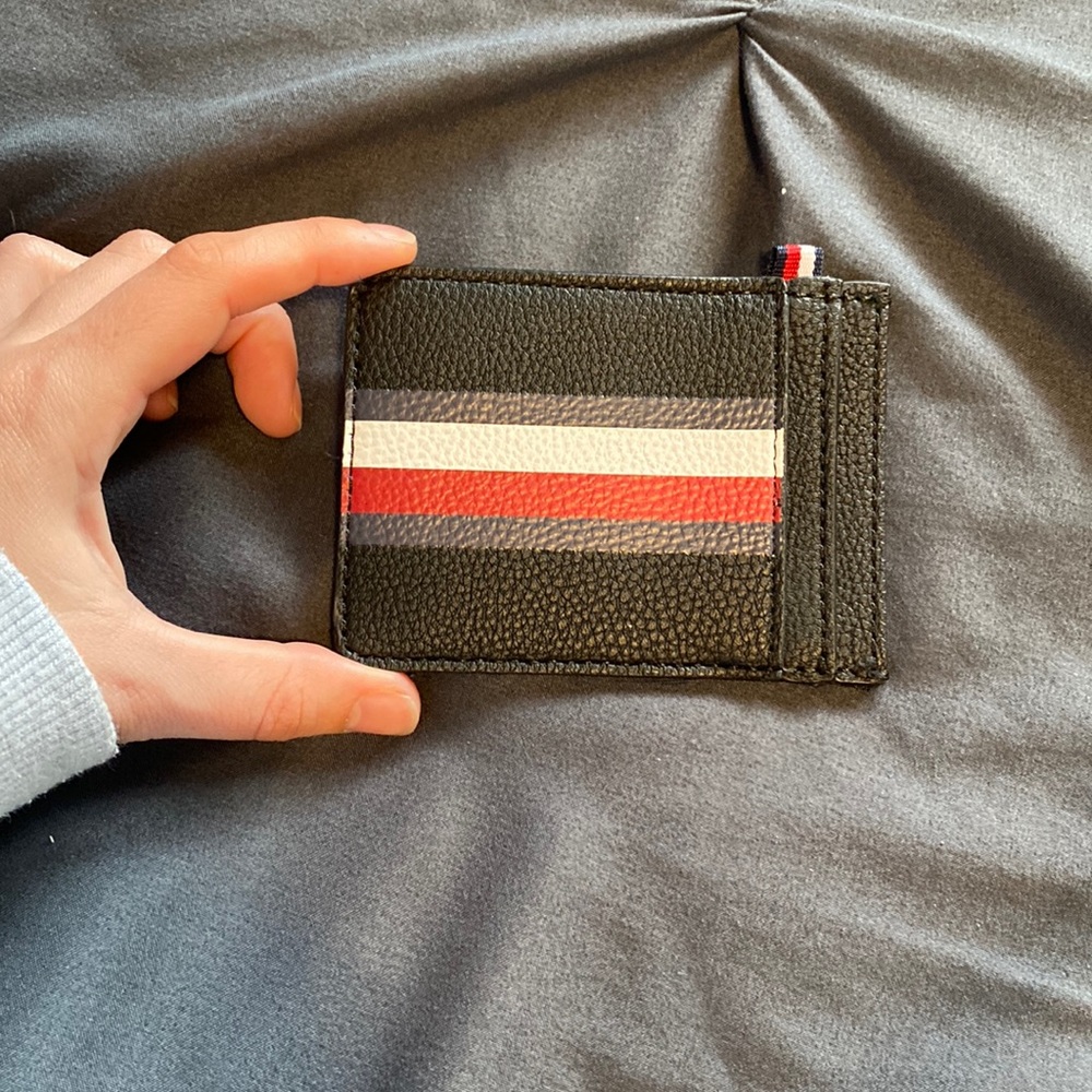 FREE WITH PURCHASE ❤️ Tommy Hilfiger Card Holder